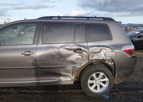 2011 Toyota Highlander Hybrid Base V6 из США, поврежденный, VIN JTEBC3EH2B2002254